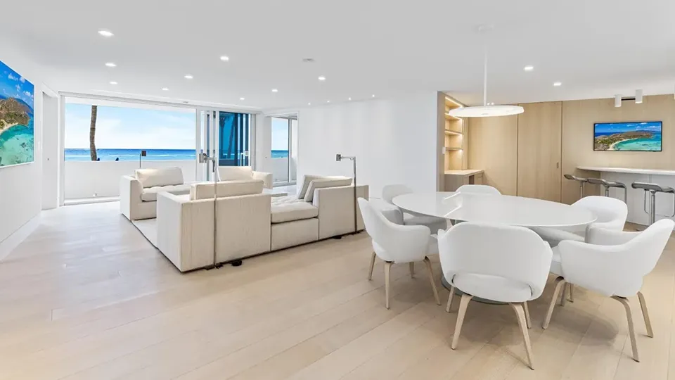 100 Sunrise Ave – Unit 201