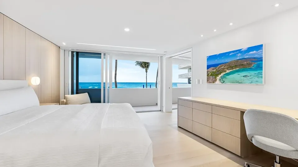 100 Sunrise Ave – Unit 201