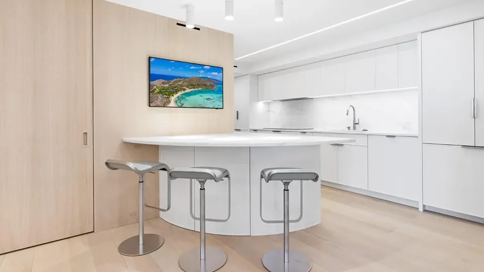 100 Sunrise Ave – Unit 201