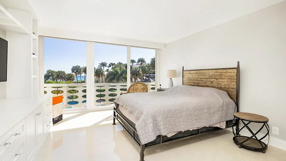 100 Sunrise Ave - Unit 322