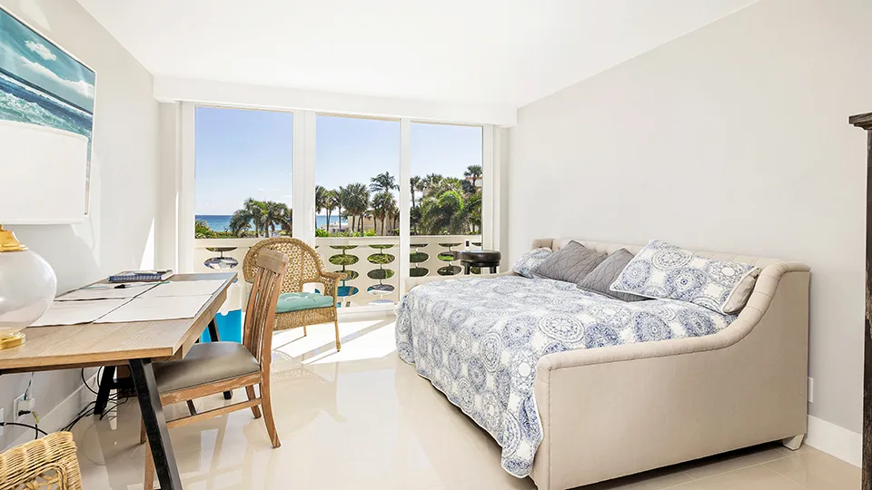 100 Sunrise Ave - Unit 322