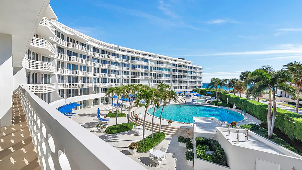 100 Sunrise Ave - Unit 322