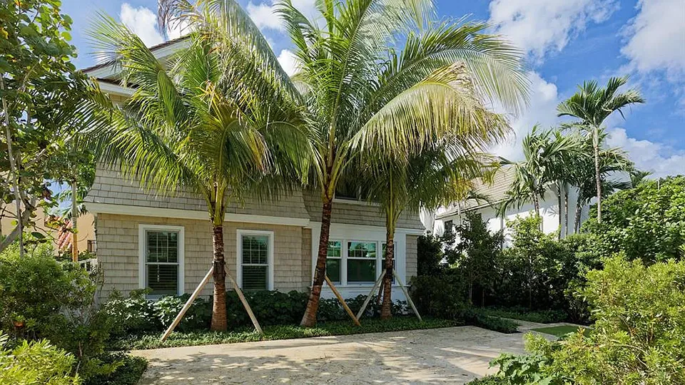 164 Seaspray Ave