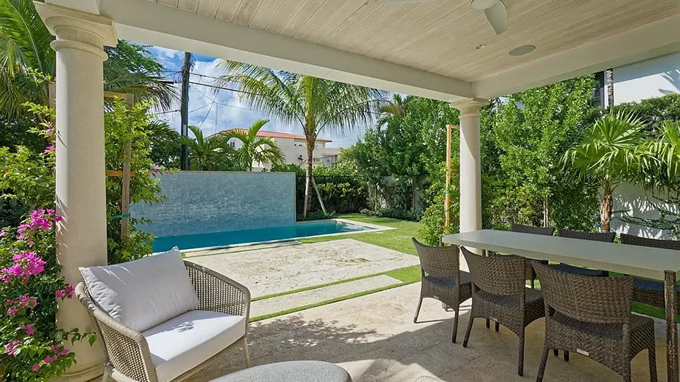 164 Seaspray Ave