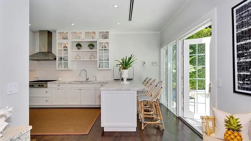 327 Arabian Rd