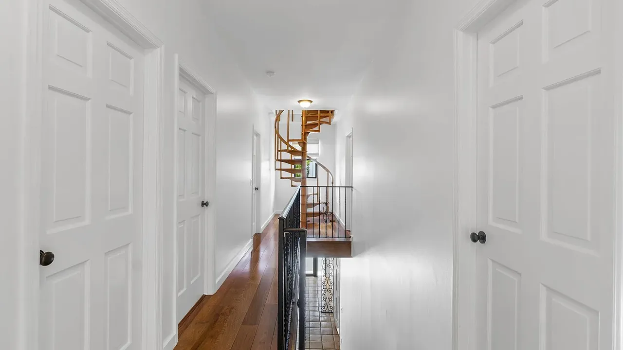 269 Park Ave