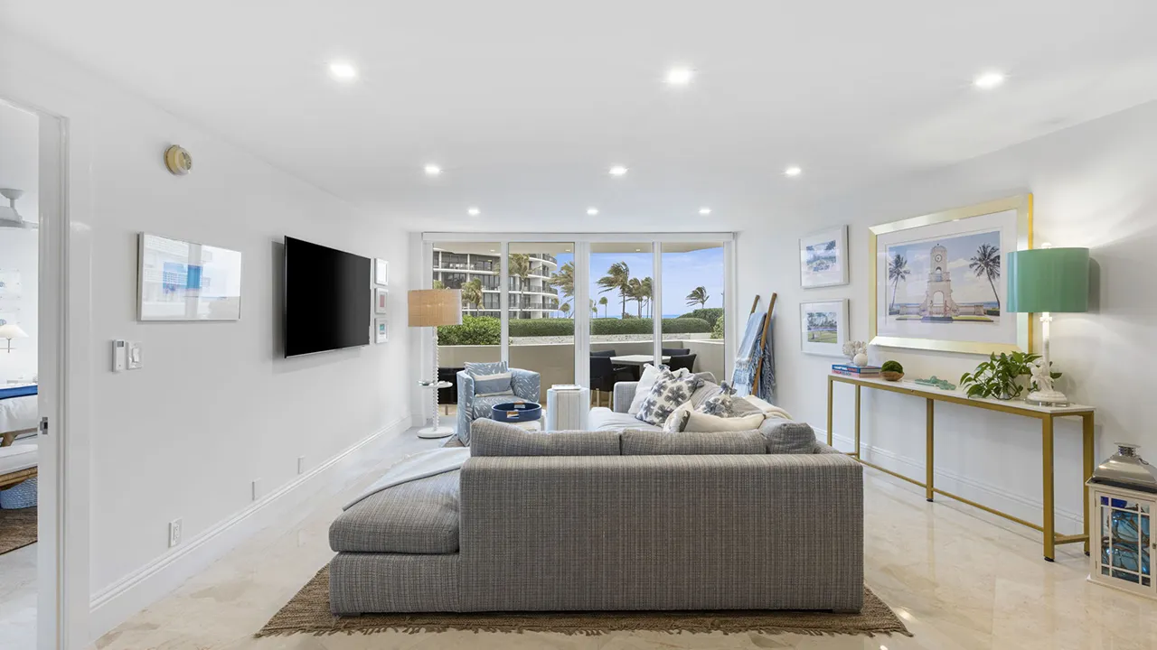 100 Sunrise Ave Unit 225