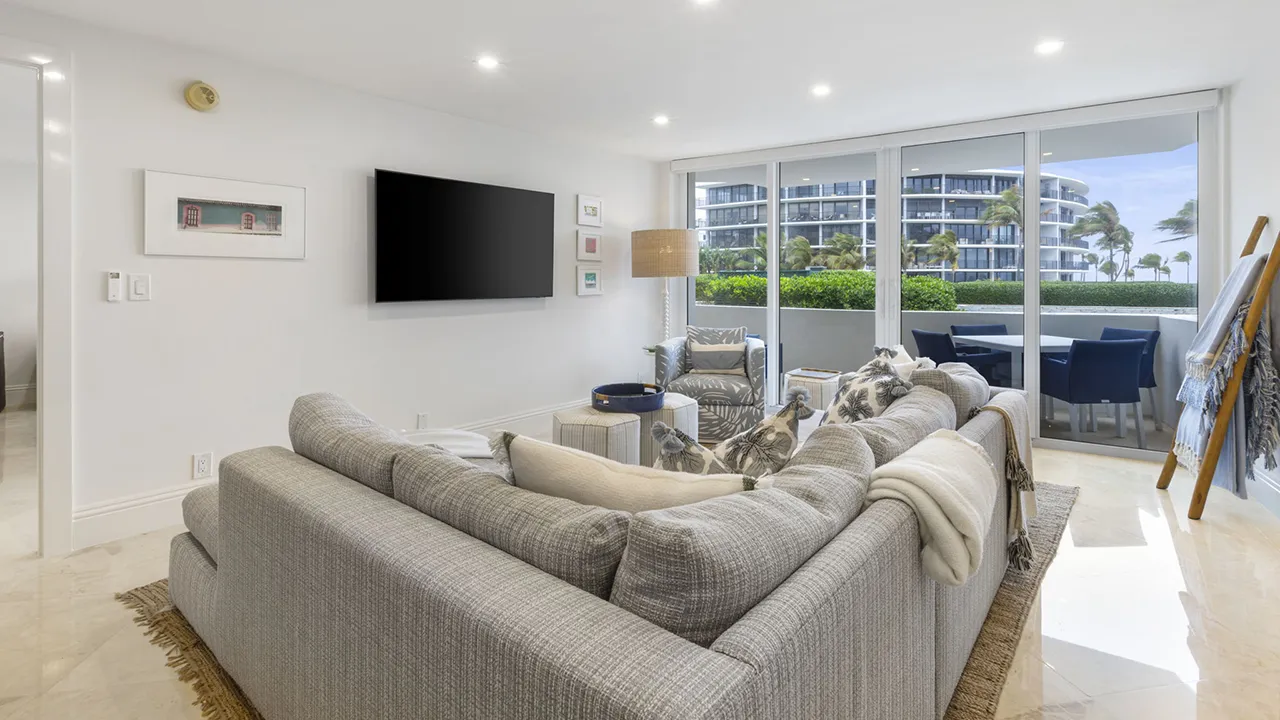 100 Sunrise Ave Unit 225