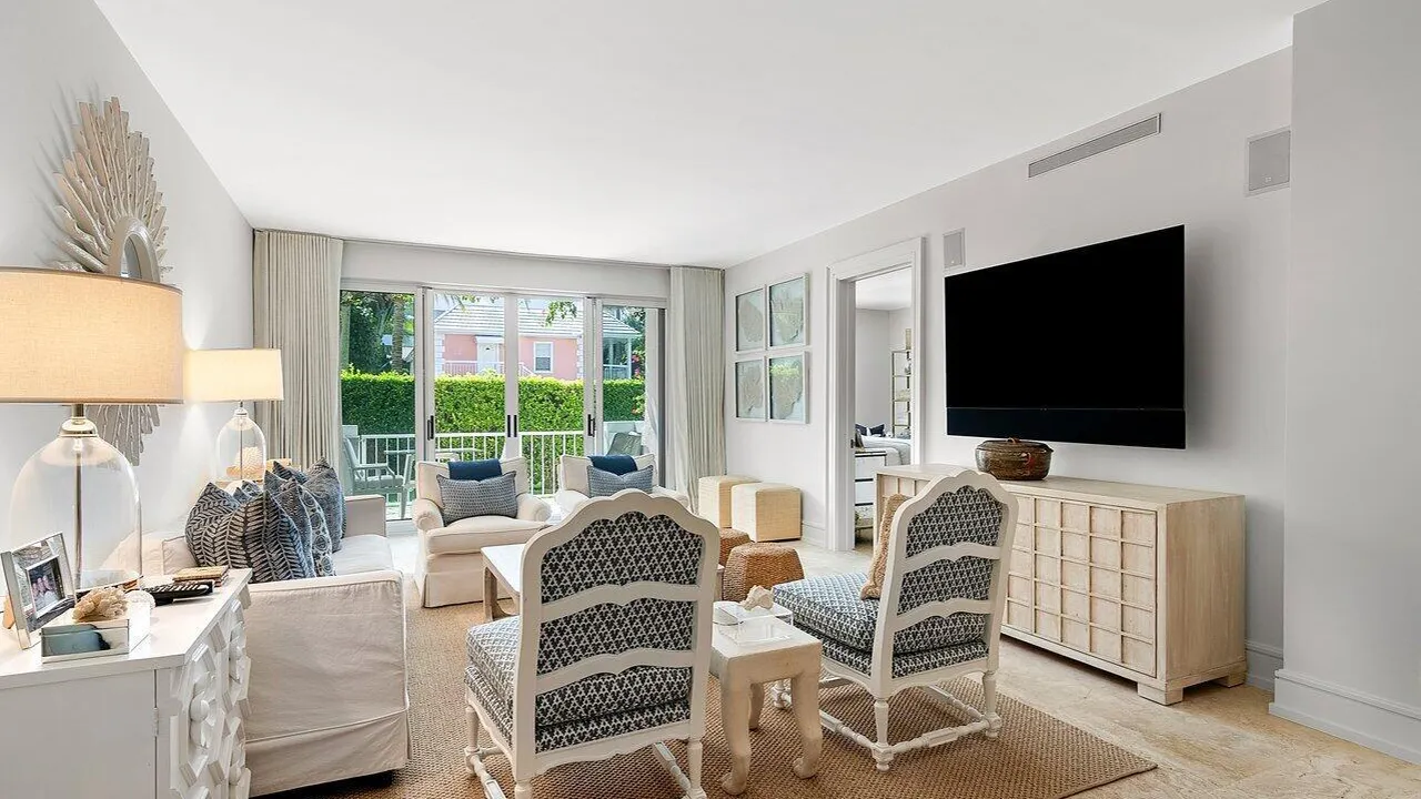 127 Peruvian Ave - Unit 101