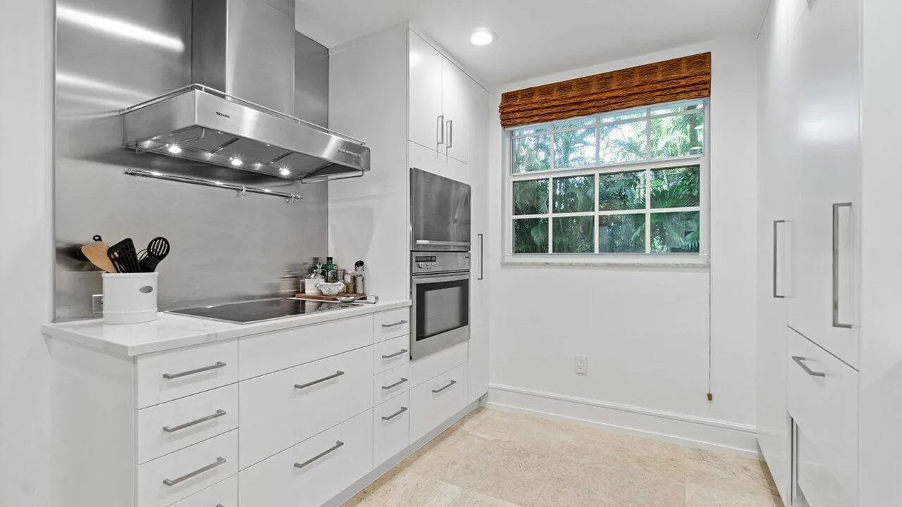 127 Peruvian Ave - Unit 101