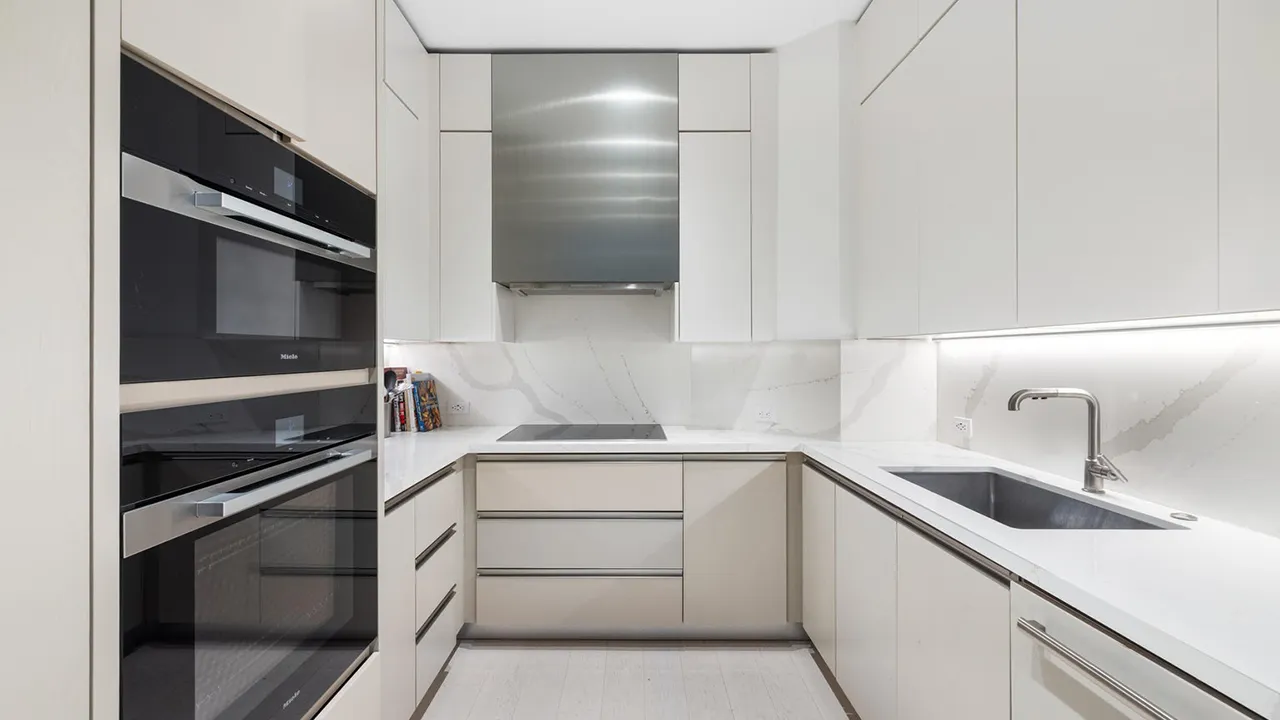 333 Sunset Unit 704