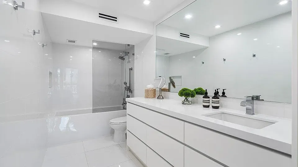 100 Worth Ave - Unit 220