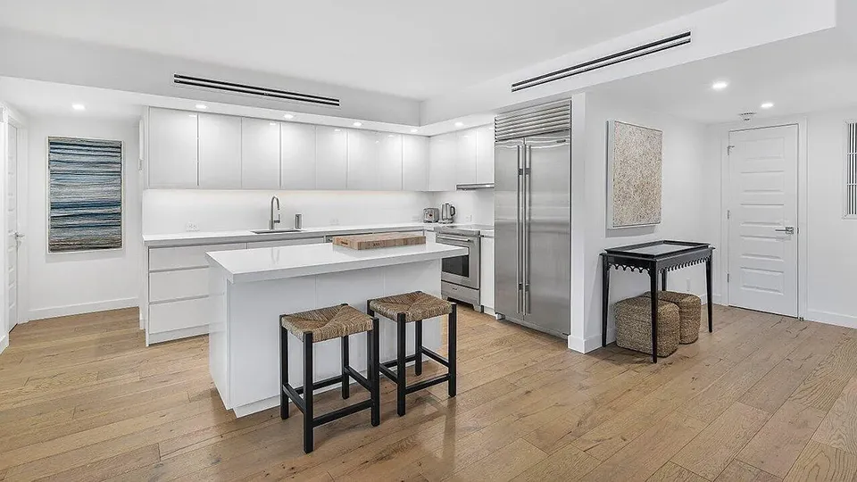 100 Worth Ave - Unit 220