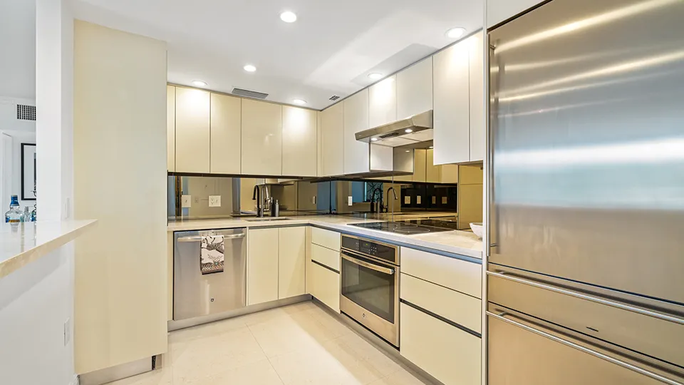 354 Chilean Ave. Apt 3A